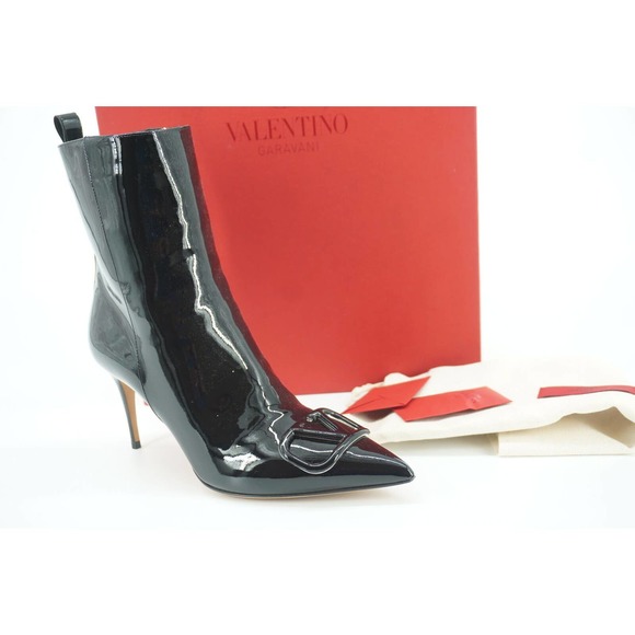 Valentino Black Patent Leather Vlogo Ankle Booties Size 39.5 NIB $1195 Pointy